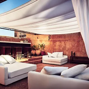 Chaq Chaq Riad